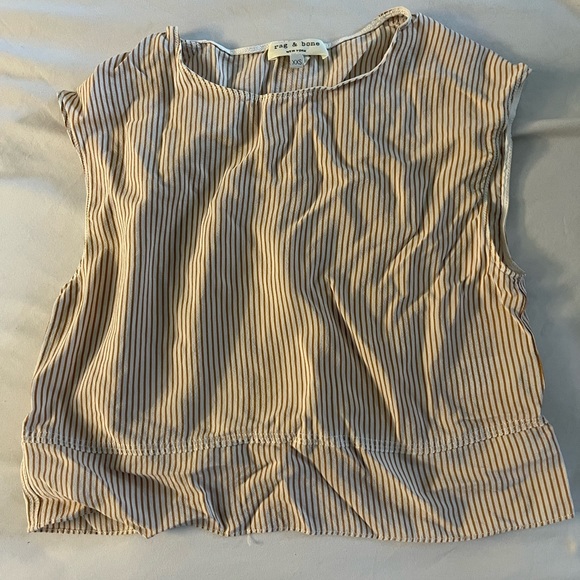 Crop Top - Picture 1 of 2